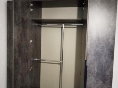 Распашной шкаф четырех дверный с зеркалом шр-13